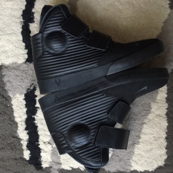 Brand new Mens Nike fly stepper sneakers - Picture 5 of 6